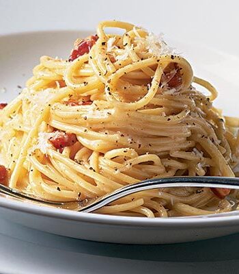 https://www.pontalo.net - Ultimate spaghetti carbonara recipe