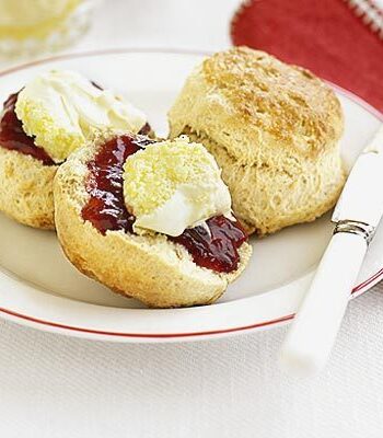 https://www.pontalo.net - Classic scones with jam & clotted cream