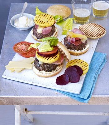 https://www.pontalo.net - Aussie burgers with the lot