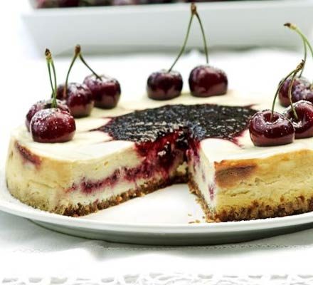 https://www.pontalo.net - Cherry swirl cheesecake