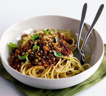 https://www.pontalo.net - Healthy spaghetti bolognese