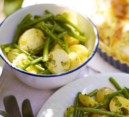 https://www.pontalo.net - New potato & green bean salad