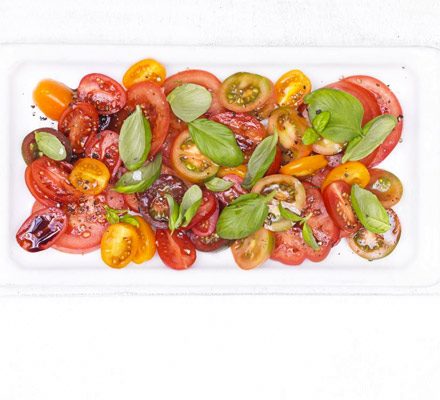 https://www.pontalo.net - Rainbow tomato salad