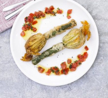 https://www.pontalo.net - Stuffed courgette flowers