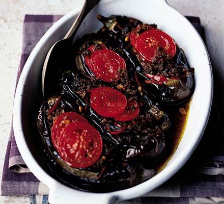 https://www.pontalo.net - Baked aubergines stuffed with minced lamb