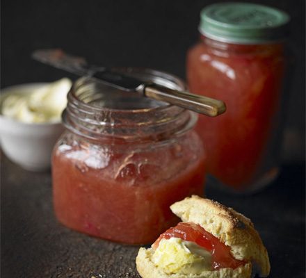 https://www.pontalo.net - Rhubarb & ginger jam