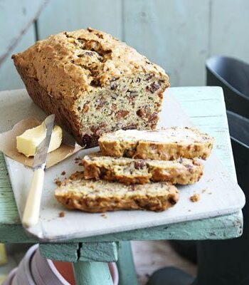 https://www.pontalo.net - Courgette loaf cake