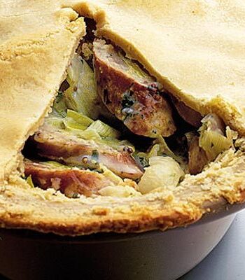 https://www.pontalo.net - Sausage & leek pie