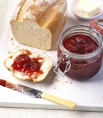 https://www.pontalo.net - Angela's 'flexible' jam recipe