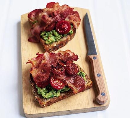 https://www.pontalo.net - Crisp bacon & avocado toasts