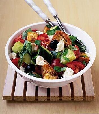 https://www.pontalo.net - Crunchy feta & tomato salad