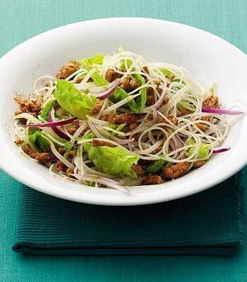 https://www.pontalo.net - Thai rice noodle salad