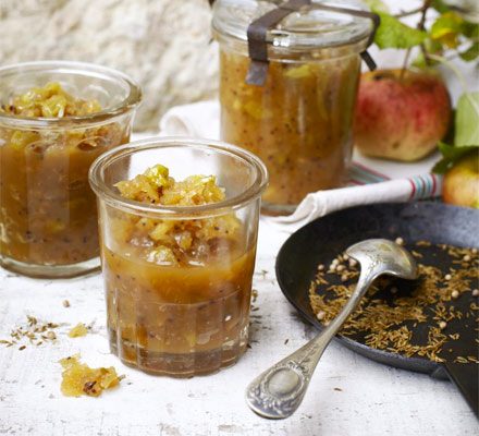 https://www.pontalo.net - Apple & grape chutney