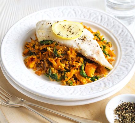 https://www.pontalo.net - Spiced bulgur pilaf with fish