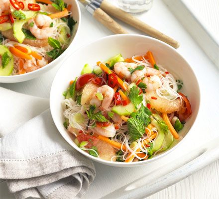 https://www.pontalo.net - Prawn & pink grapefruit noodle salad