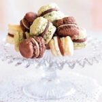 https://www.pontalo.net - Mini pistachio & chocolate macaroons