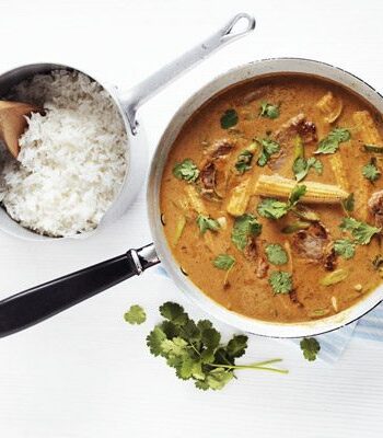 https://www.pontalo.net - Thai pork & peanut curry