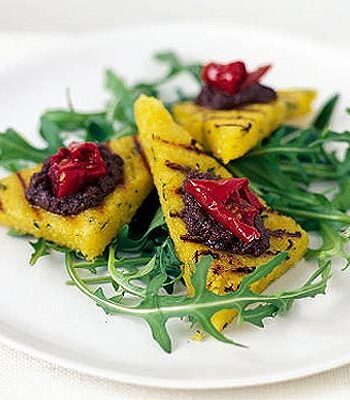 https://www.pontalo.net - Polenta bruschetta with tapenade