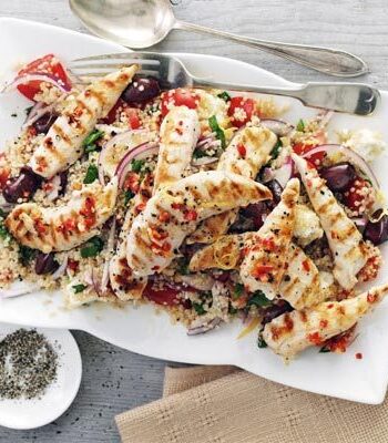 https://www.pontalo.net - Griddled chicken with quinoa Greek salad