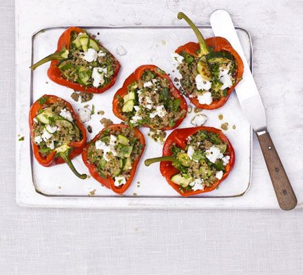 https://www.pontalo.net - Courgette & quinoa-stuffed peppers