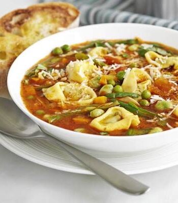 https://www.pontalo.net - Hearty pasta soup