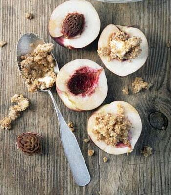 https://www.pontalo.net - Baked nectarines with almonds & Marsala