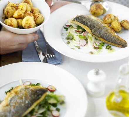 https://www.pontalo.net - Crisp sea bass with minted fennel & radish salad