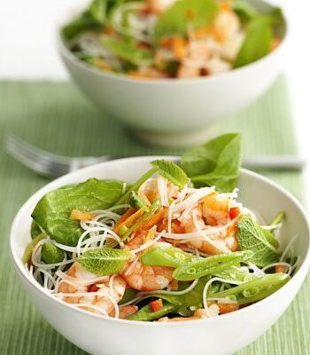 https://www.pontalo.net - Crunchy prawn noodle salad