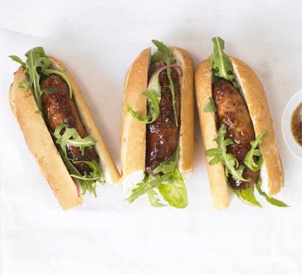 https://www.pontalo.net - Sticky sausage baguettes