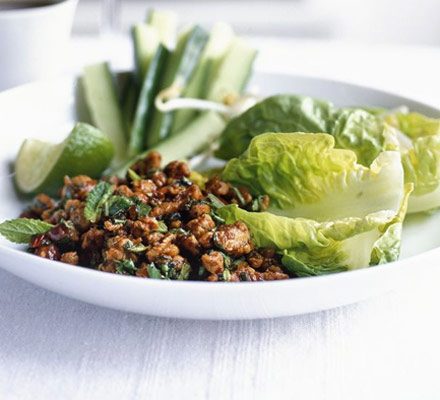 https://www.pontalo.net - Thai minced chicken salad