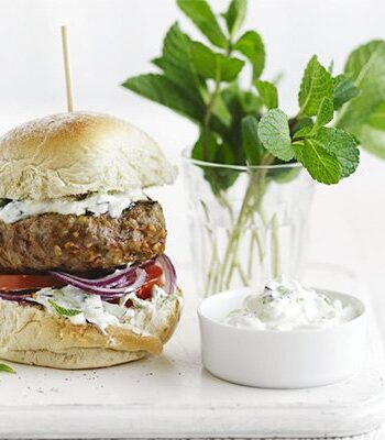 https://www.pontalo.net - Lamb burgers with tzatziki