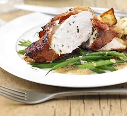 https://www.pontalo.net - Chicken stuffed with herby mascarpone