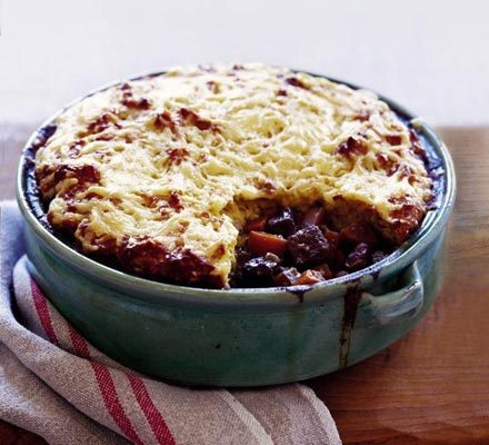 https://www.pontalo.net - Muffin-topped winter beef stew