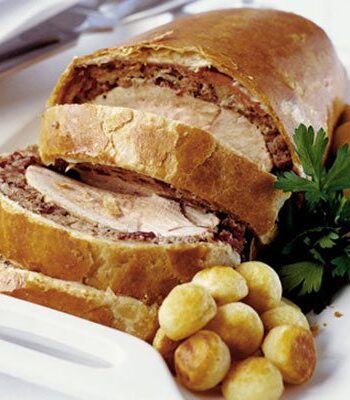 https://www.pontalo.net - Roast turkey & cranberry wellington