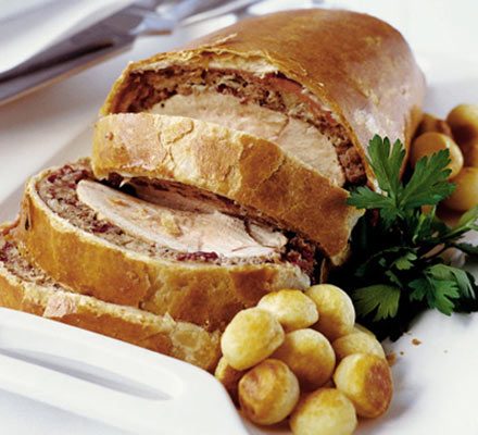 https://www.pontalo.net - Roast turkey & cranberry wellington