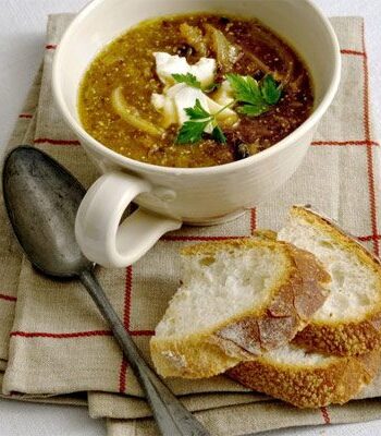 https://www.pontalo.net - Roasted onion soup with goat's cheese toasts