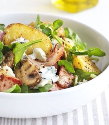 https://www.pontalo.net - Warm new potato salad with bacon & blue cheese