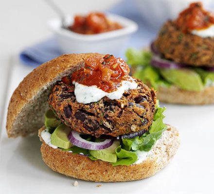 https://www.pontalo.net - Spicy bean burgers with lime yogurt & salsa