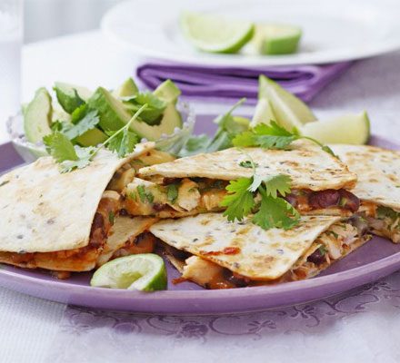 https://www.pontalo.net - Chicken quesadillas