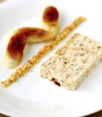 https://www.pontalo.net - Frozen banana & praline parfait