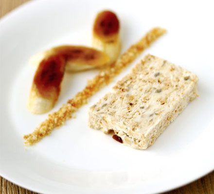 https://www.pontalo.net - Frozen banana & praline parfait