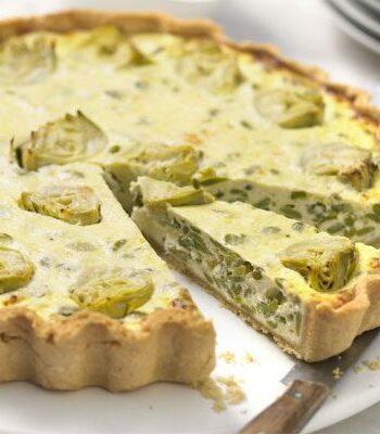 https://www.pontalo.net - Artichoke & broad bean tart with watercress pesto