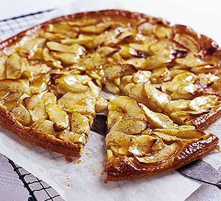 https://www.pontalo.net - Flat apple & vanilla tart