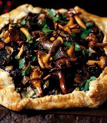 https://www.pontalo.net - Artichoke & wild mushroom pie