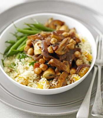 https://www.pontalo.net - Moroccan mushrooms with couscous