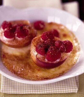 https://www.pontalo.net - Nectarine & raspberry gratin