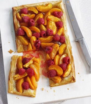 https://www.pontalo.net - Apricot & raspberry tart