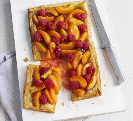 https://www.pontalo.net - Apricot & raspberry tart