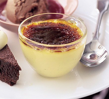 https://www.pontalo.net - White chocolate crème brûlée