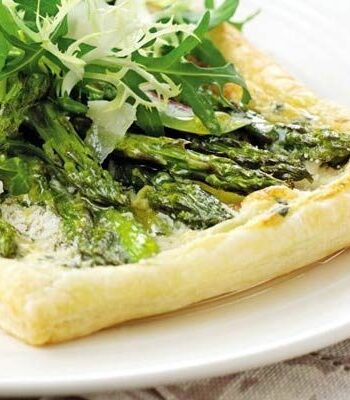 https://www.pontalo.net - Asparagus & Parmesan pastries